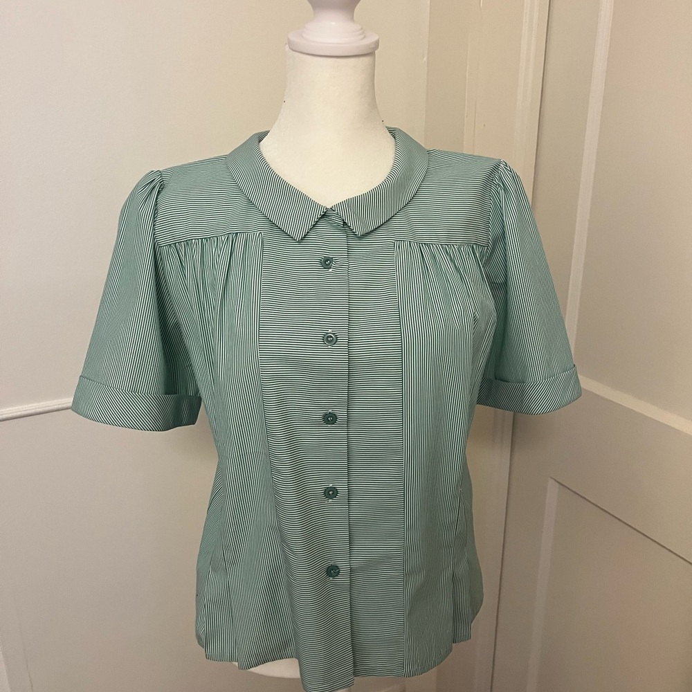 Lili Sidonio NWOT Mint Button Down Shirt for Women - Picture 10 of 10